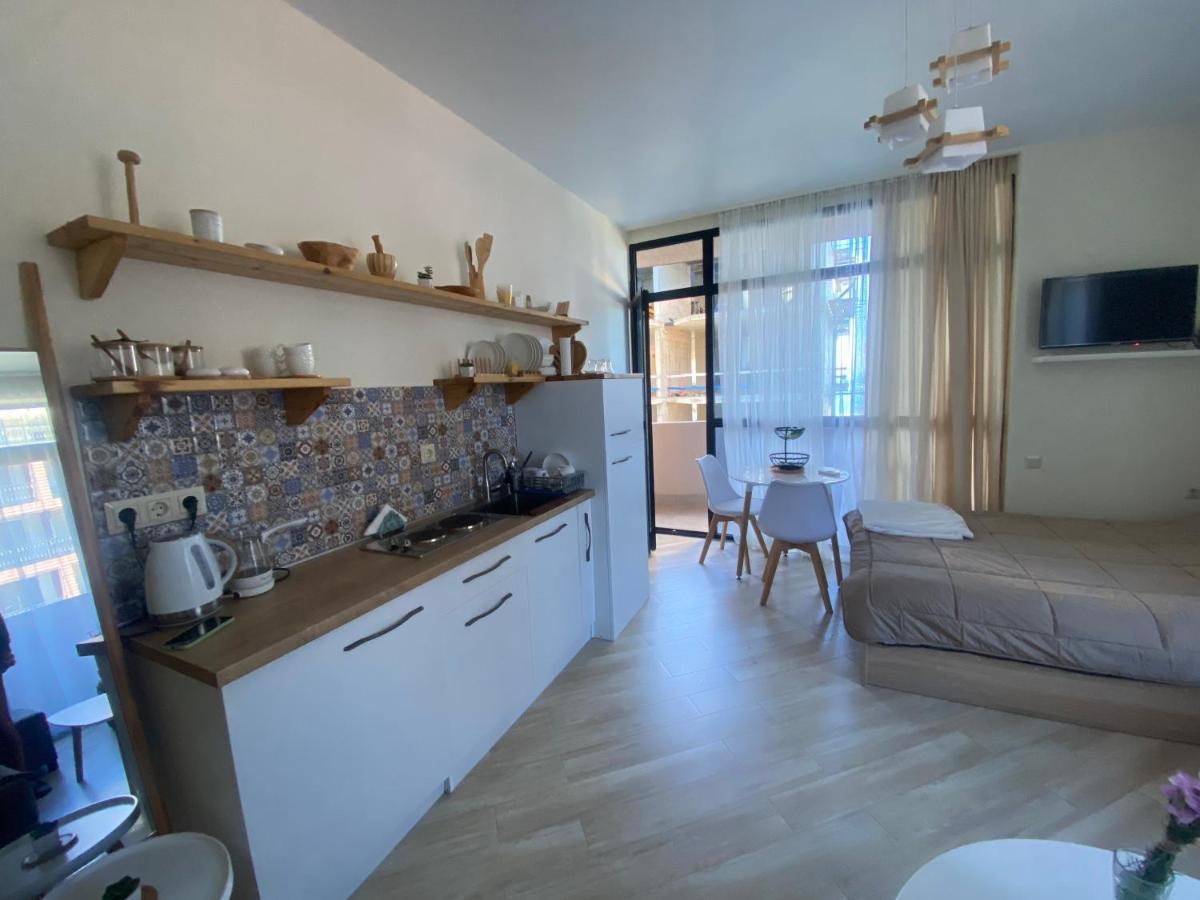 Cozy Studio In Family Inn Gonio Exterior photo